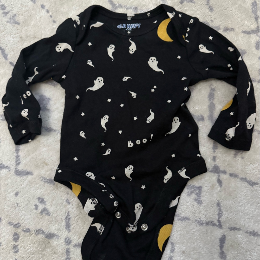 Old Navy ghost onesie Sz 3-6m